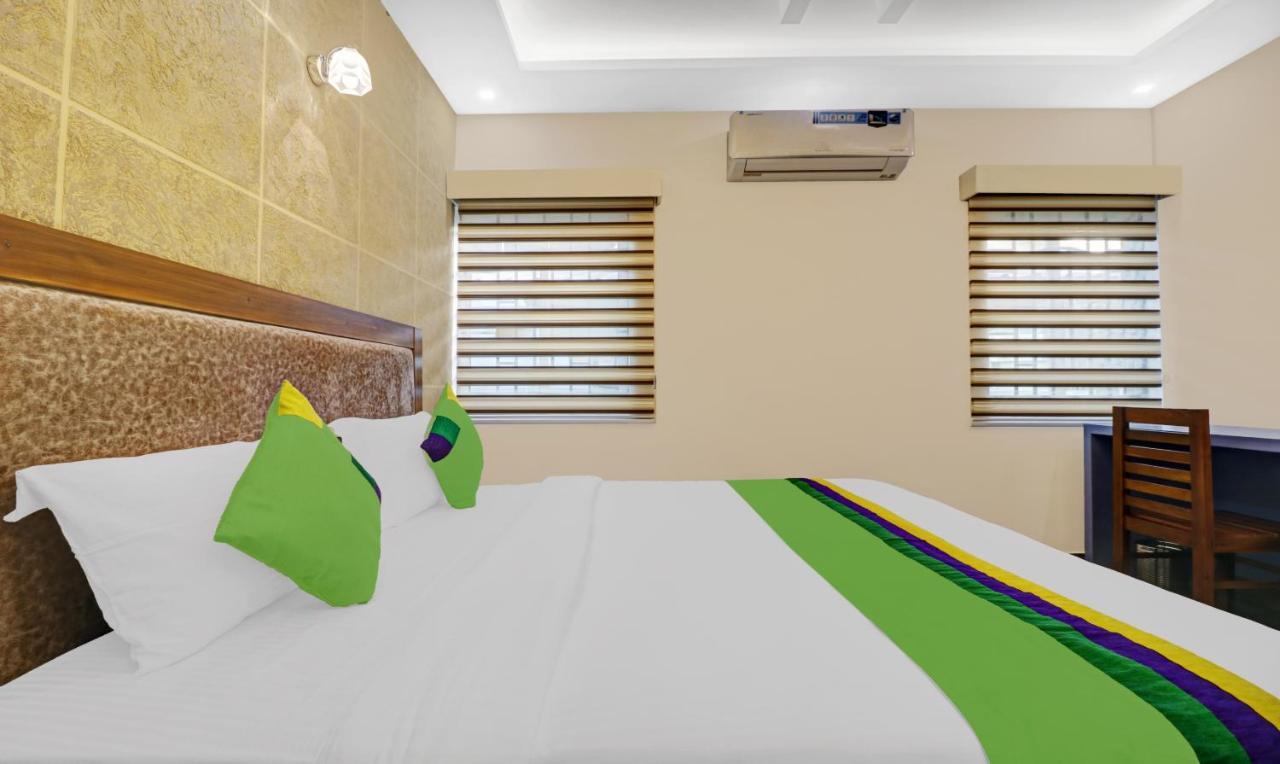 Treebo Pushpak Service Apartment Kochi Εξωτερικό φωτογραφία