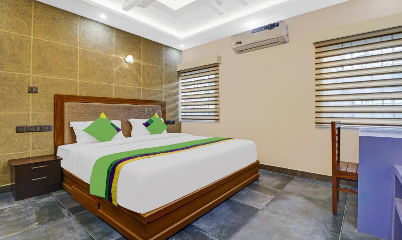 Treebo Pushpak Service Apartment Kochi Εξωτερικό φωτογραφία