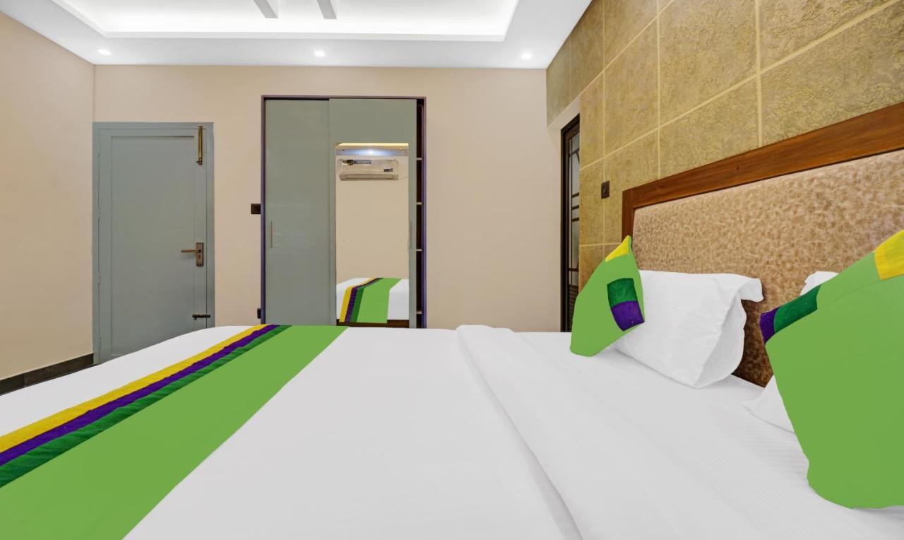 Treebo Pushpak Service Apartment Kochi Εξωτερικό φωτογραφία